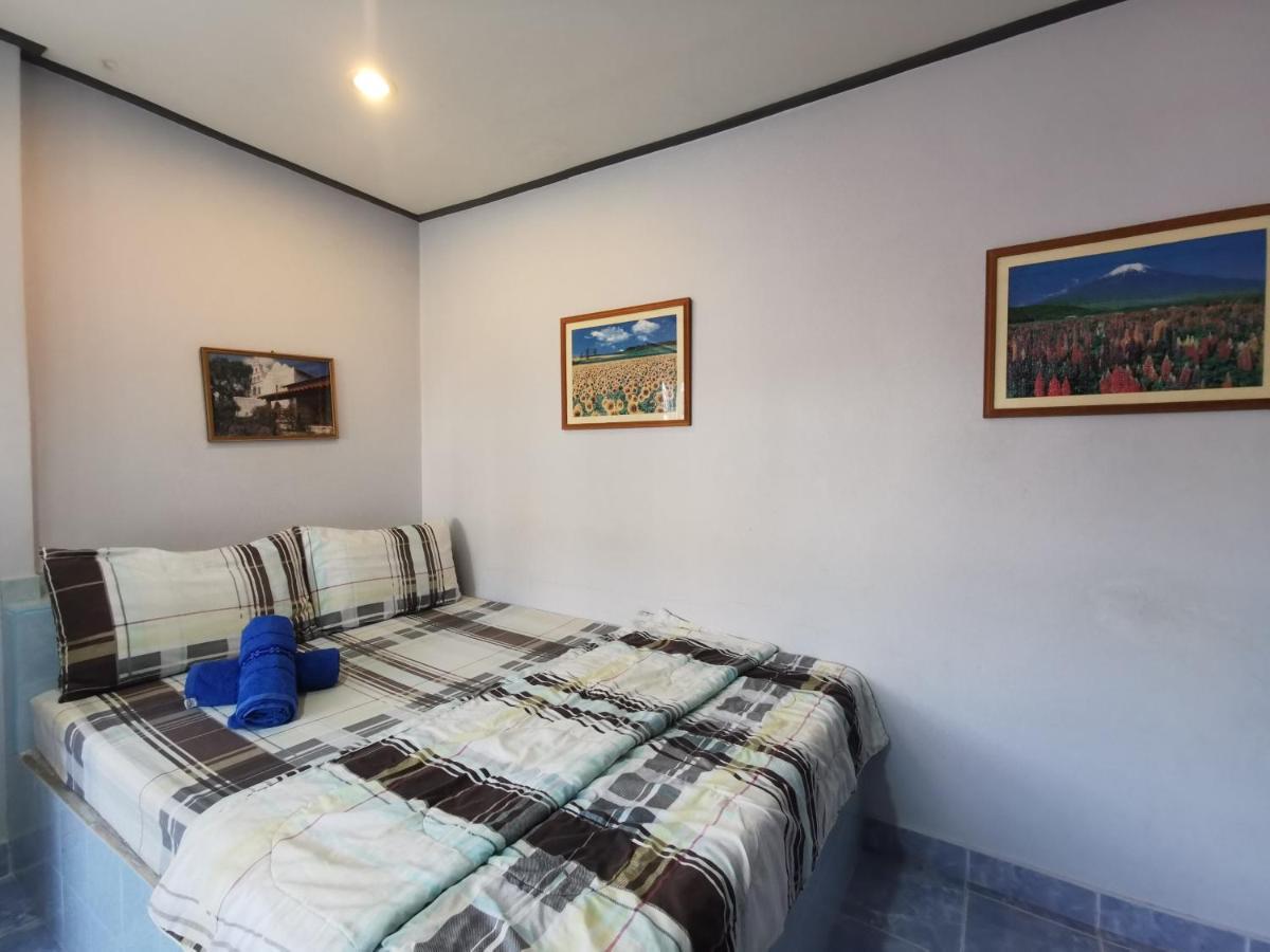 Samiya Guesthouse Bangsaen Extérieur photo