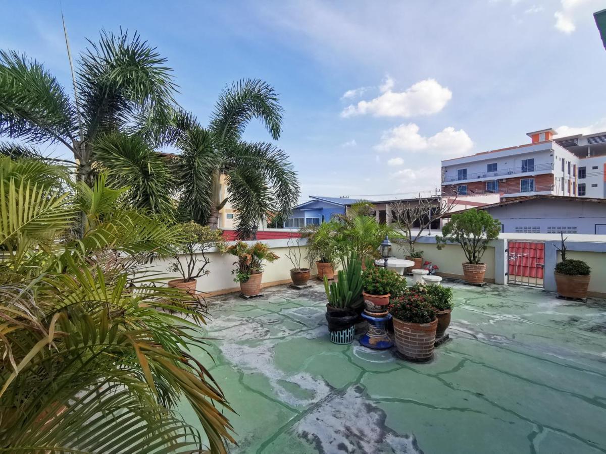 Samiya Guesthouse Bangsaen Extérieur photo
