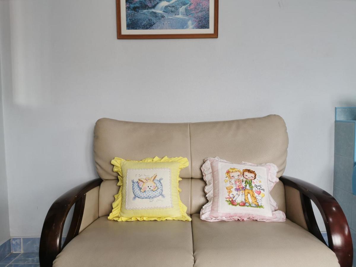Samiya Guesthouse Bangsaen Extérieur photo
