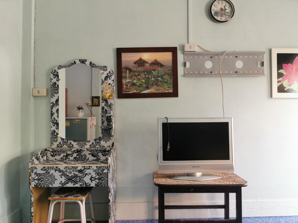 Samiya Guesthouse Bangsaen Extérieur photo